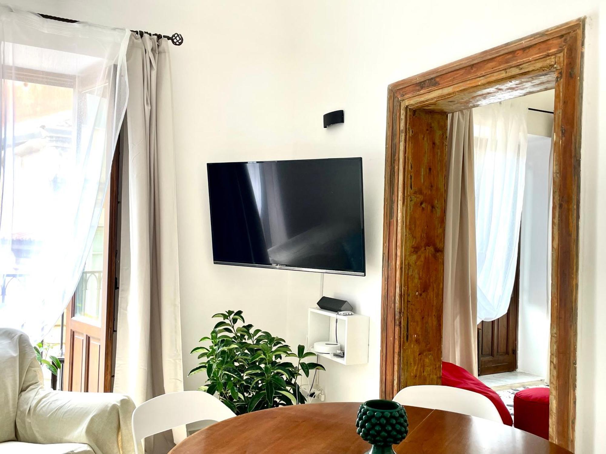 Sea Downtown Apartment